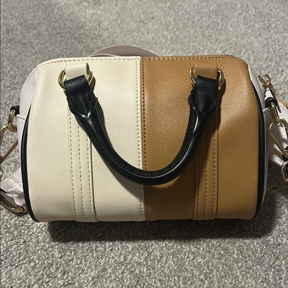 Steve Madden Tan and Cream Mini crossbody Bag with removable strap - Picture 3 of 7